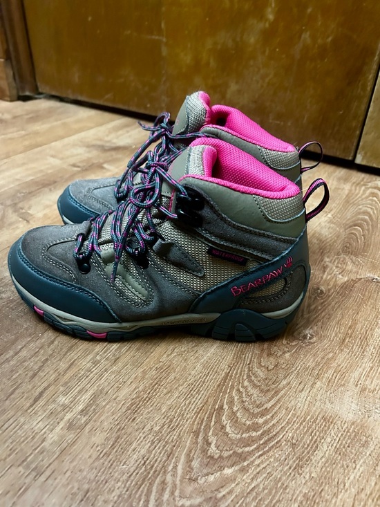 BearPaw Shoes - GUC BEARPAW Women's Corsica Wide Mid-Cut Hiking Boots 4390X Taupe/Pink Size 7